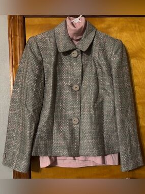 Womens Textured Plaid Button-Front Jacket in Grey and Pink